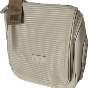 DEZI Cream Textured Toiletry Bag